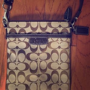 Cross body Coach bag.